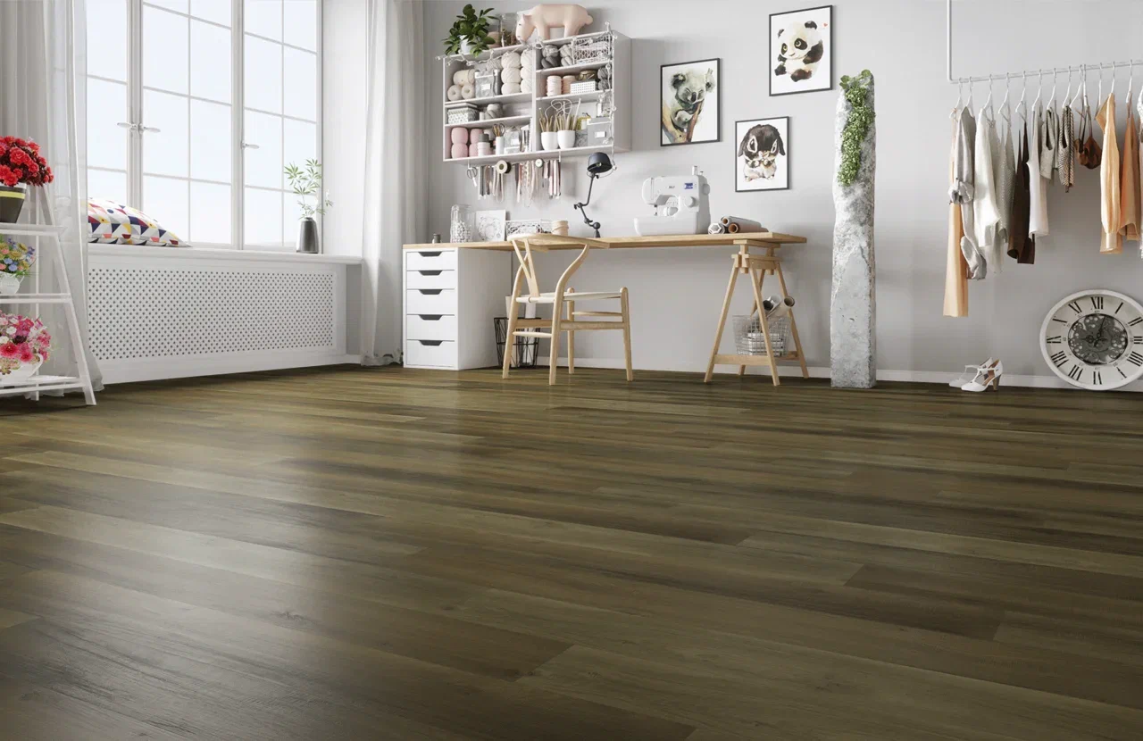 Кварцвиниловый SPC ламинат Home Expert Natural Гикори натуральный 1212 / 71W908 1220×150×3,5 фото в интерьере